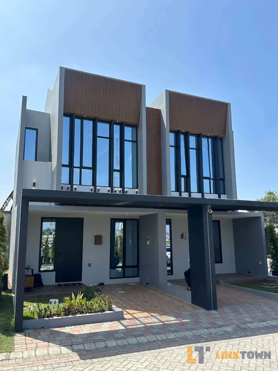 Linktown Darmo Graha Residence